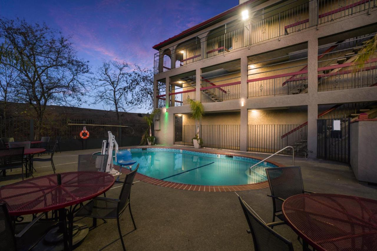 Red Roof Inn Stockton Exterior photo