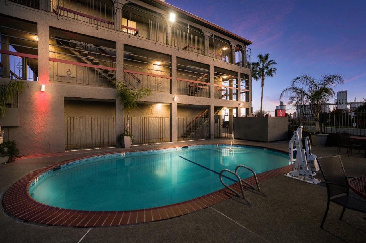Red Roof Inn Stockton Exterior photo