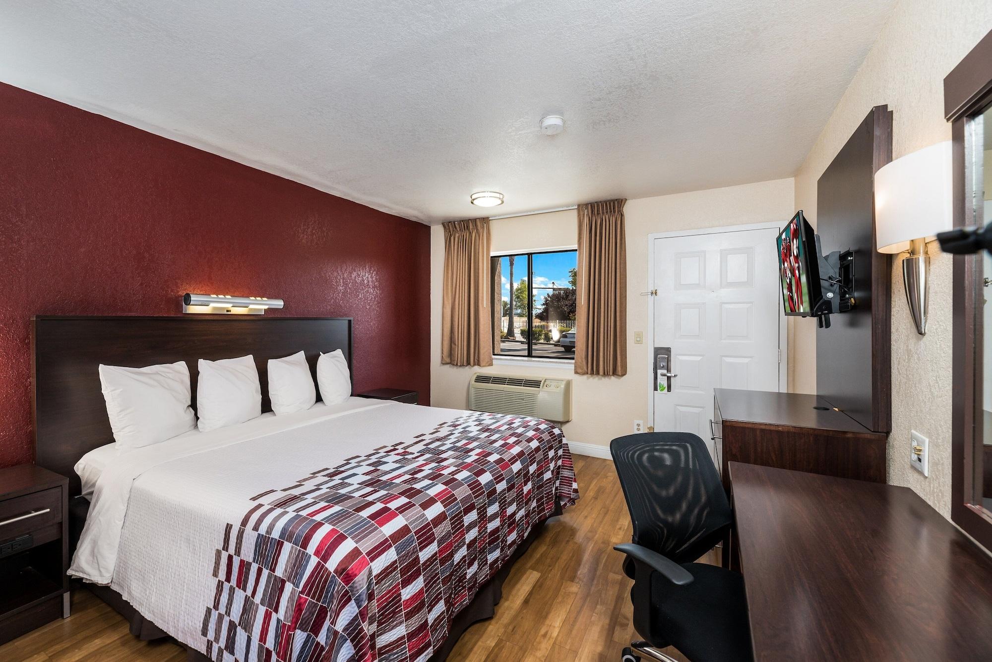 Red Roof Inn Stockton Exterior photo